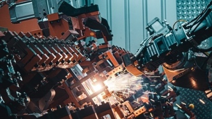 探秘岚图4.0数字工厂 当“造车新实力”以软件定义未来